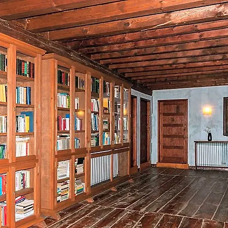 Real La Casa De Arriba