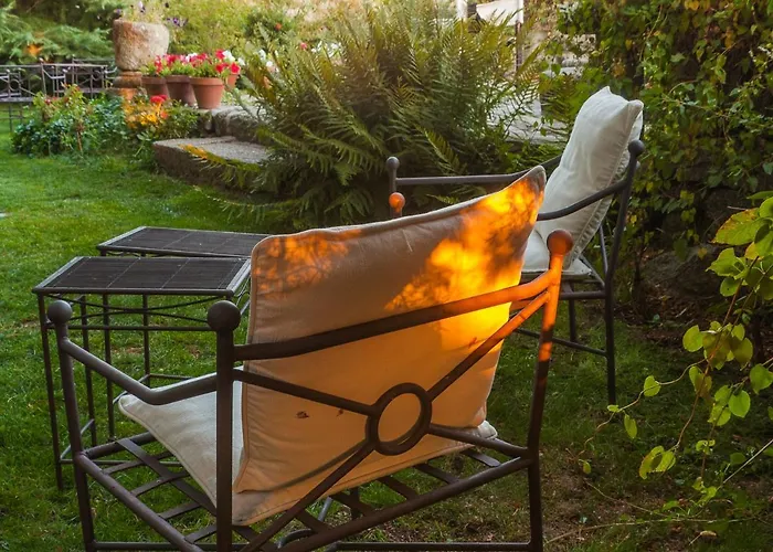 Real La Casa De Arriba 나바레돈다 데 그레도스