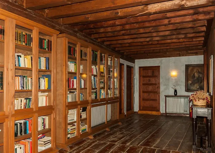 Real La Casa De Arriba 2* 나바레돈다 데 그레도스