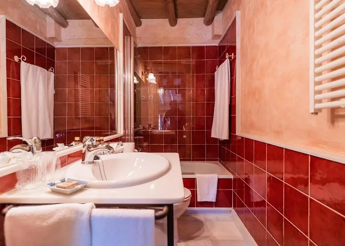 Real La Casa De Arriba