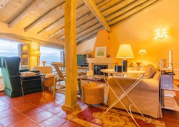 Real La Casa De Arriba