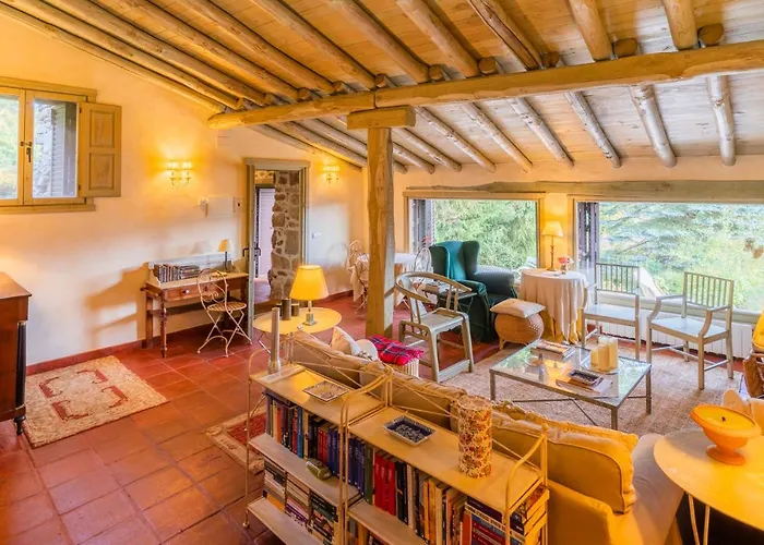 Real La Casa De Arriba