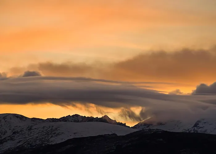 Real La Casa De Arriba 2*