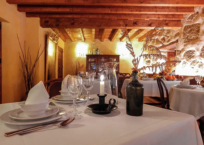 Real La Casa De Arriba 2*