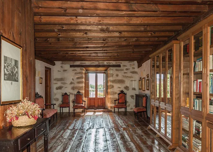 Real La Casa De Arriba 2* 나바레돈다 데 그레도스