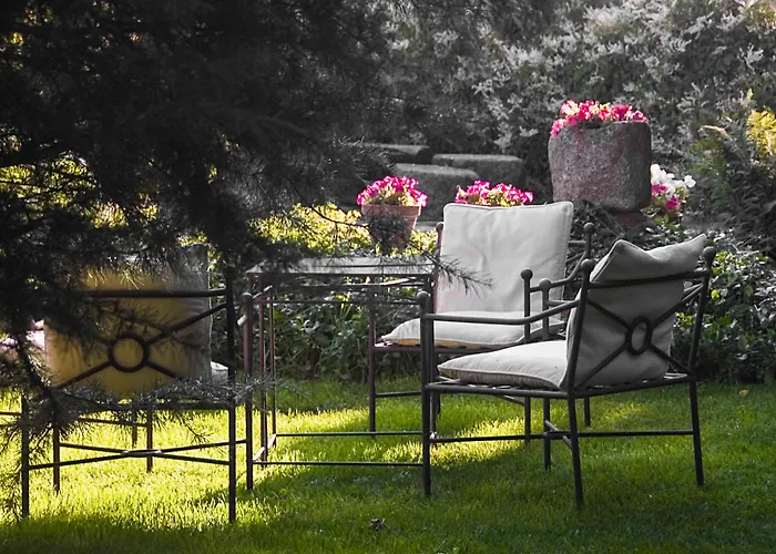 Real La Casa De Arriba 2* 나바레돈다 데 그레도스