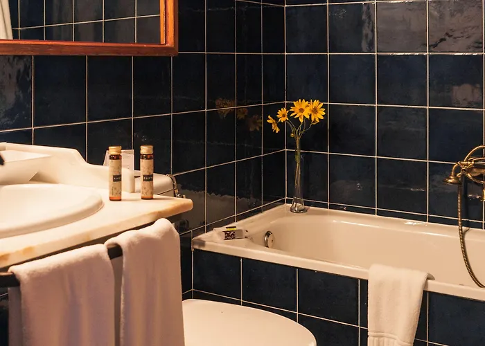 호텔 Real La Casa De Arriba 2*